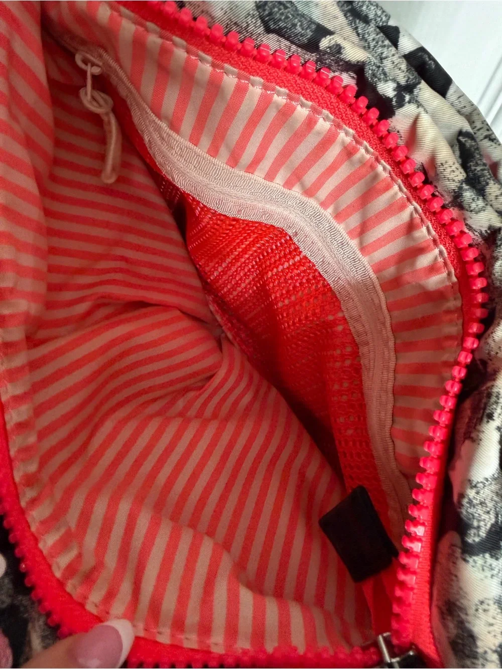lululemon athletica Printed Cosmetic Bag - Black & Blush